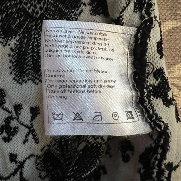 Chanel sweater from 2014 Resort Collection - Picture 9 of 12